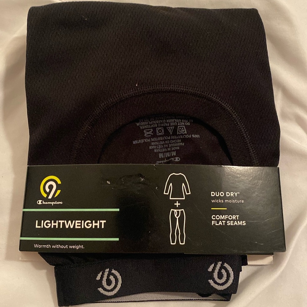 Champion thermal underwear set size boys medium.